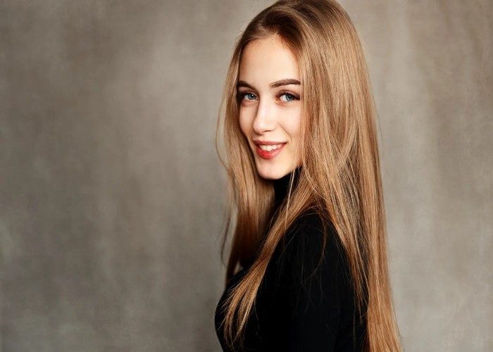 Hair Care Tips: महीने भर में तेजी से बढ़ने लगेंगे बाल, ये नुस्खा अपनाने से हेयर फॉल भी होगा कम 