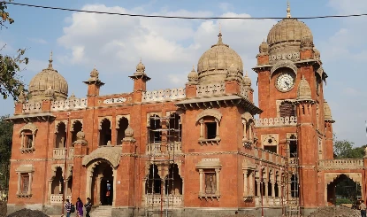 Indore Cleanest City | सरकार के वार्षिक स्वच्छता सर्वेक्षण में इंदौर ने 8वीं बार 