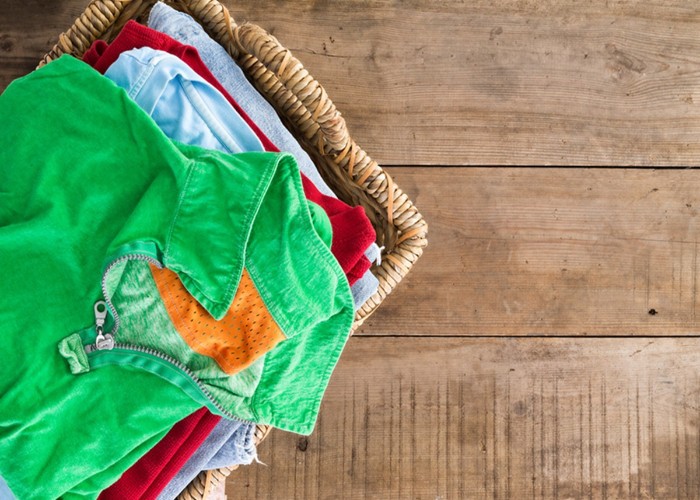 Washing Tips: सफेद कपड़े पीले पड़ने के पीछे हो सकती हैं ये वजहें, जरूर बरते ये सावधानियां
