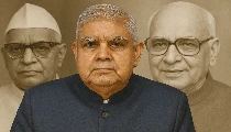 किसी ने पद छोड़ लड़ा राष्ट्रपति चुनाव, किसी ने हार के बाद दिया इस्तीफा, कार्यकाल पूरा होने से पहले रिजाइन करने वाले धनखड़ पहले नहीं