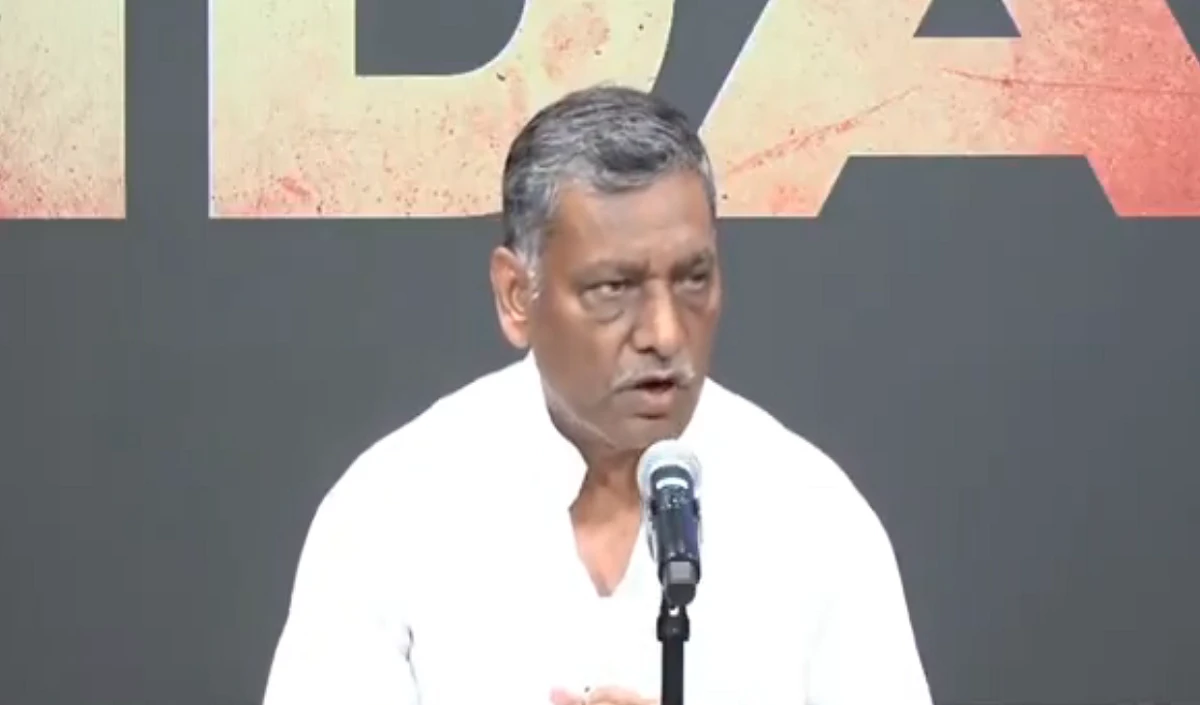 HeadlinesNow पर पढ़ें राष्ट्रीय - भाजपा की मदद करने की साजिश... बिहार में मतदाता सूची संशोधन पर बोली कांग्रेस Breaking News Update