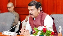 क्या वापस लिया जाएगा स्वतंत्रता दिवस पर मीट बैन वाला आदेश, CM फडणवीस बोले- लोगों के खान-पान के विकल्पों को नियंत्रित करने में रुचि नहीं रखती सरकार 