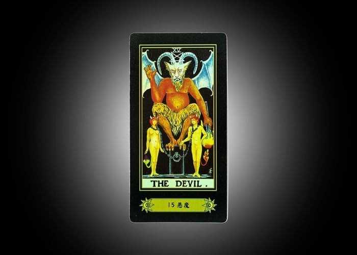 Tarot Card Reading: टैरो कार्ड से जानें इस साल किन 5 राशियों को मिल सकता है लाभ, नौकरी में मिलेगा प्रमोशन