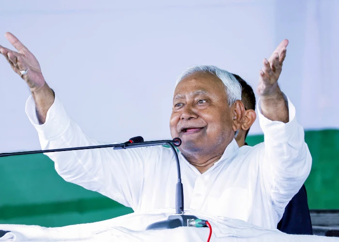 नीतीश कुमार का छात्रों को बड़ा तोहफा, अब ब्याज मुक्त मिलेगा स्टूडेंट क्रेडिट कार्ड ऋण