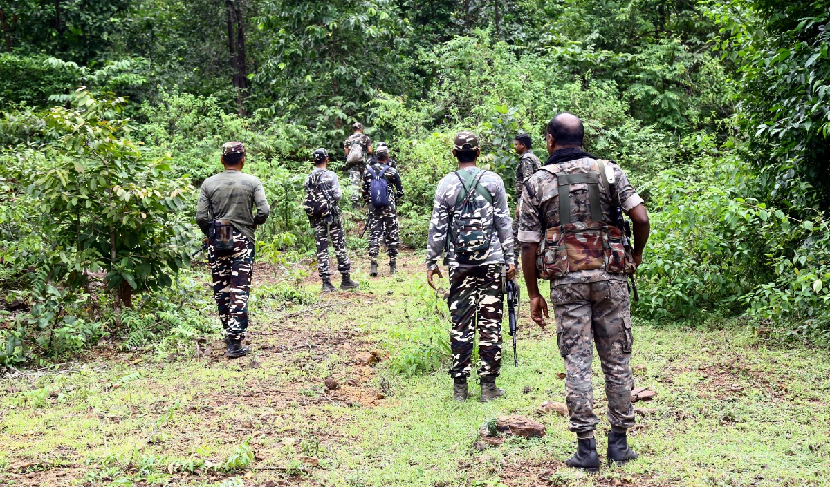 Jharkhand Maoist Encounter | झारखंड के गुमला मुठभेड़ में 5 लाख के इनामी समेत 3 माओवादी ढेर, सुरक्षाबलों को बड़ी सफलता