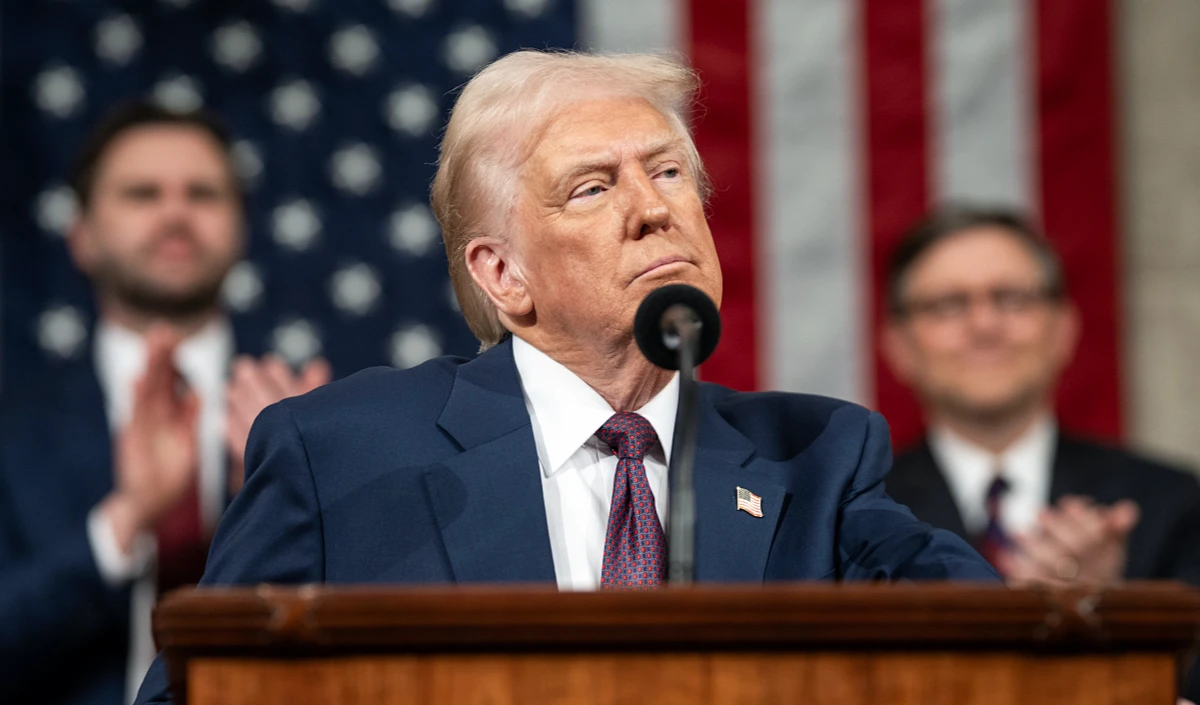 Donald Trump का बड़ा फैसला: शिकागो, लॉस एंजिल्स और पोर्टलैंड से National Guard हटाने का किया ऐलान