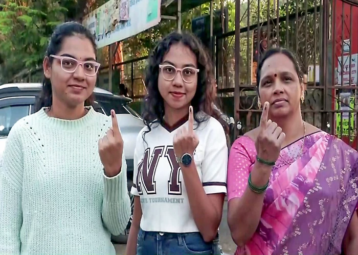 Maharashtra Election: BMC से लेकर 24 निगमों तक BJP की भगवा लहर, विपक्ष चारों खाने चित