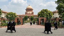 Supreme Court में Law Clerk की Job, ₹1 लाख Salary, 2026 बैच के लिए ऐसे करें Apply
