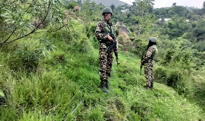 Kathua Encounter: सुरक्षाबलों का बड़ा एक्शन, पाकिस्तानी आतंकी उस्मान M4 राइफल के साथ ढेर