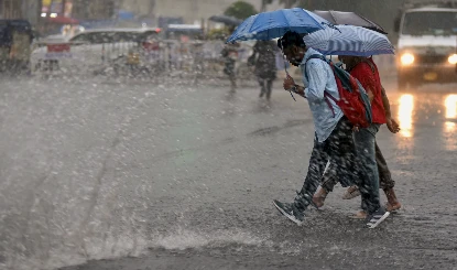 Delhi-NCR Rain- Thunderstorm | दिल्ली-NCR में बारिश और गरज के साथ बदला मौसम, कड़ाके की ठंड की वापसी, अगले कुछ घंटों के लिए अलर्ट जारी