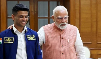 अंतरिक्ष से अशोक चक्र, भारत का परचम विश्व पटल पर लहराने का उपहार