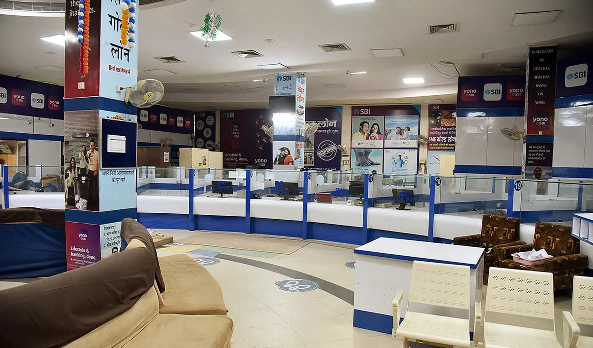 bank strike bank strike