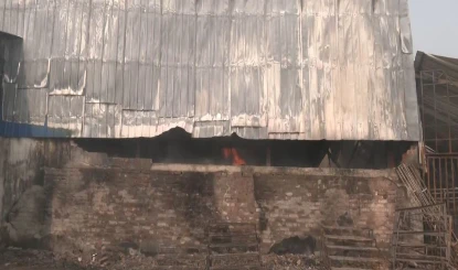 कोलकाता के गोदाम में लगी आग में 16 लोगों की मौत, 13 लापता, बचाव अभियान जारी