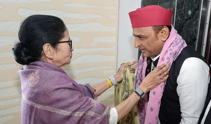 Ajit Pawar Death को लेकर गर्माई राजनीति, Mamata Banerjee, Akhilesh Yadav ने जाँच की माँग कर घटना को दिया अलग एंगल