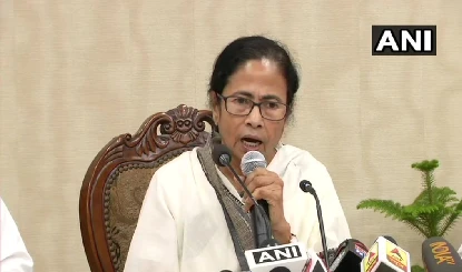 Ajit Pawar की मौत पर Mamata के बयान से घमासान, BJP ने Nazirabad Fire पर घेरा