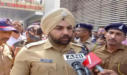 लैंडिंग से ठीक पहले दुर्घटनाग्रस्त हो गया विमान, पुणे ग्रामीण एसपी संदीप सिंह ने जानें क्या कहा