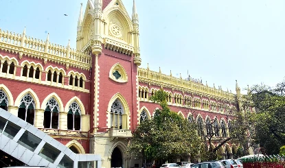 Prabhasakshi NewsRoom: Calcutta High Court ने ममता सरकार को सीमा भूमि BSF को सौंपने के दिये निर्देश, बांग्लादेशी घुसपैठियों को मिलने वाला खुला रास्ता बंद होगा