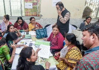 MP-Rajasthan में हर 13वां वोटर लिस्ट से आउट, 12 राज्यों की SIR Draft List में 6.59 करोड़ मतदाताओं के नाम कटे