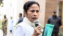 कोलकाता में भारी हंगामा! Mamata Banerjee ने रुकवाई ED की छापेमारी, I-PAC अधिकारी का फोन भी जब्त किया: सूत्र कोलकाता में भारी हंगामा! Mamata Banerjee ने रुकवाई ED की छापेमारी, I-PAC अधिकारी का फोन भी जब्त किया: सूत्र