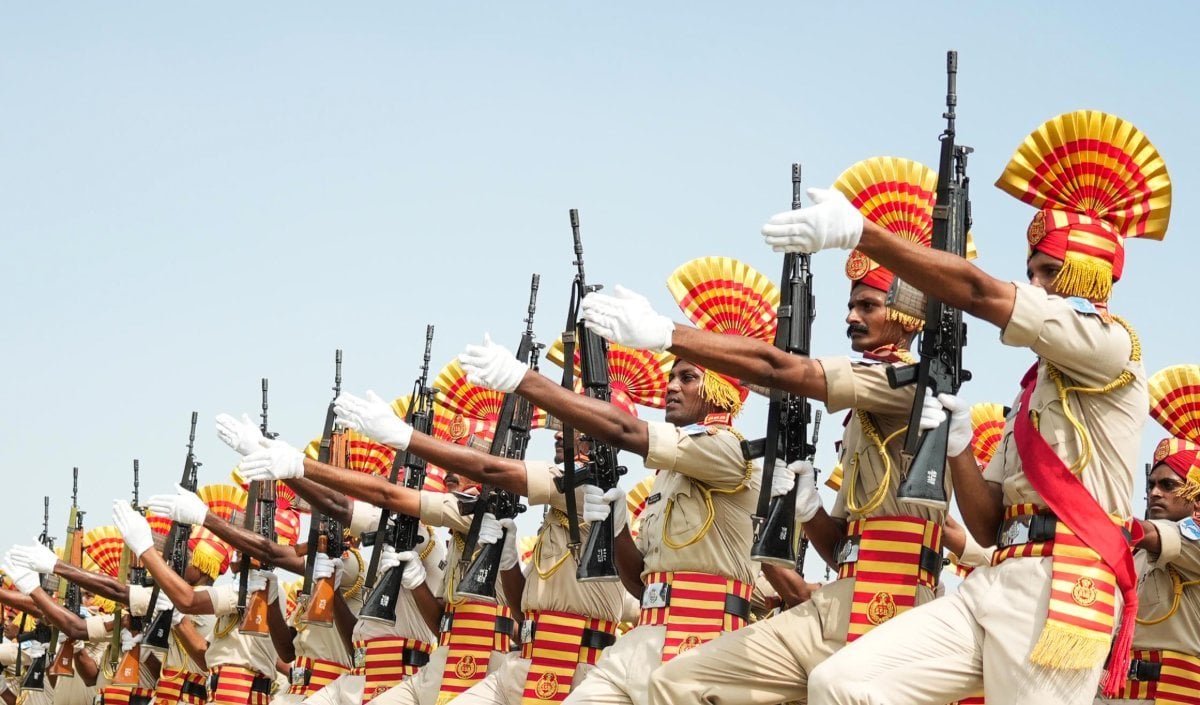 UP पुलिस SI भर्ती पर हाई कोर्ट का बड़ा चाबुक! नियुक्ति पत्र बांटने पर रोक, आंसर की के 