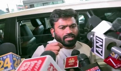 Prabhasakshi NewsRoom: Abhijeet Dipke, Saurav Das, Ashutosh Ranka और Dhruv Rathee की खुद को Safe रखने वाली रणनीति सफल रही