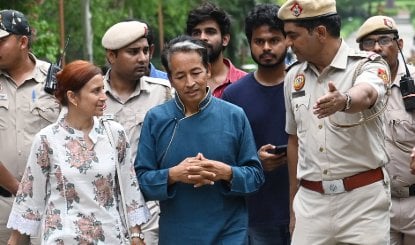 रिहा नहीं किया गया तो... नेताओं की गिरफ्तारी को देख अब सोनम वांगचुक ने दी चेतावनी