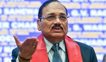 अब कांग्रेस ने CJI सूर्यकांत के इस्तीफ़े की मांग की, BJP बोली- भारत-विरोधी सभी गिरोह एकजुट हो रहे हैं