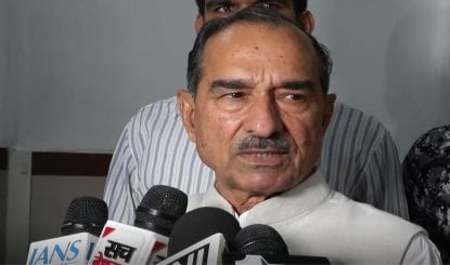 SMS Hospital पहुंचे BJP अध्यक्ष Madan Rathore, घायल RSS प्रचारक से मिलकर मांगा इंसाफ