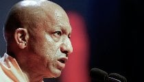Bareilly में Samajwadi Party पर बरसे CM Yogi, माफिया के खात्मे पर विपक्ष को होती है तकलीफ