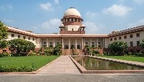 मतगणना का वीडियो ही गायब हो गया...सुप्रीम कोर्ट ने चुनाव आयोग को लगाई फटकार, कहा- बेतुके बहाने नहीं सुनेंगे मतगणना का वीडियो ही गायब हो गया...सुप्रीम कोर्ट ने चुनाव आयोग को लगाई फटकार, कहा- बेतुके बहाने नहीं सुनेंगे