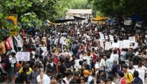 ज्ञानेश कुमार के समर्थन में उतरे 30000 लोग, बयान से तहलका!