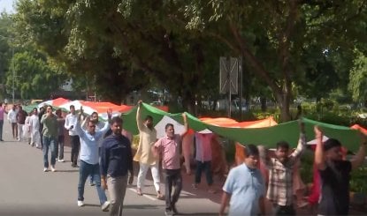 Election Commission के खिलाफ AAP का प्रदर्शन, Central Park बंद होने पर उठाए सवाल