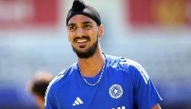 India vs West Indies T20 से पहले Arshdeep Singh चोटिल, Bhuvneshwar Kumar टीम में शामिल India vs West Indies T20 से पहले Arshdeep Singh चोटिल, Bhuvneshwar Kumar टीम में शामिल
