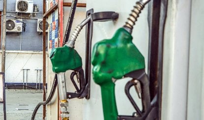 Petrol- Diesel Export Tax | सरकार ने डीजल पर विंडफॉल टैक्स घटाया, पेट्रोल पर बढ़ाया, 16 अक्टूबर से लागू हुए नए शुल्क