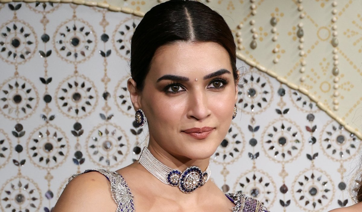 Kriti Sanon ने ‘पर्सनैलिटी राइट्स’ की सुरक्षा के लिए खटखटाया दिल्ली हाई कोर्ट का दरवाजा, 29 अक्टूबर को होगी अगली सुनवाई Kriti Sanon ने ‘पर्सनैलिटी राइट्स’ की सुरक्षा के लिए खटखटाया दिल्ली हाई कोर्ट का दरवाजा, 29 अक्टूबर को होगी अगली सुनवाई