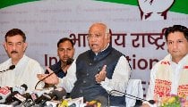 Delimitation प्रस्तावों पर PM Modi को Mallikarjun Kharge का पत्र, सर्वदलीय बैठक की मांग की