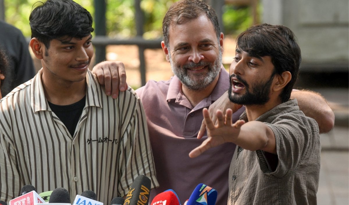 Delhi Police हड्डियां तोड़ सकती है सत्याग्रह नहीं, Rahul Gandhi का FIR पर कड़ा रुख