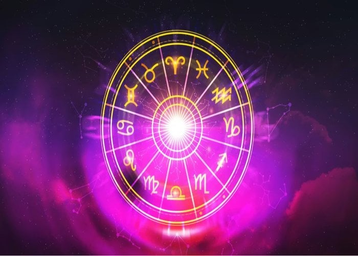 Daily Horoscope 18 October वृषभ और तुला रहें सतर्क मकर राशि को मिलेगा धन लाभ