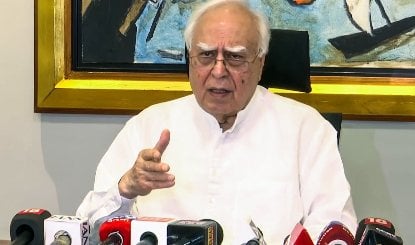 Kapil Sibal का Rajnath Singh पर पलटवार, बोले- Congress नहीं जनता चाहती है सत्ता परिवर्तन