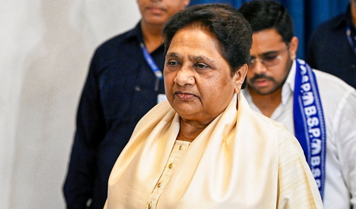 Mayawati ने आकाश आनंद को चुनावी मैदान में उतारा, 28 अक्टूबर से शुरू होगा दौरा