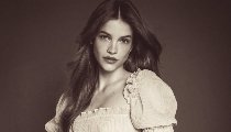 बेटी के जन्म के 6 हफ्ते बाद रैंप पर लौटीं Barbara Palvin, Victorias Secret Fashion Show 2026 में बिखेरा जलवा बेटी के जन्म के 6 हफ्ते बाद रैंप पर लौटीं Barbara Palvin, Victorias Secret Fashion Show 2026 में बिखेरा जलवा