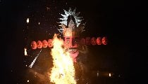 Dussehra 2026: अच्छाई की जीत का प्रतीक है दशहरा Dussehra 2026: अच्छाई की जीत का प्रतीक है दशहरा