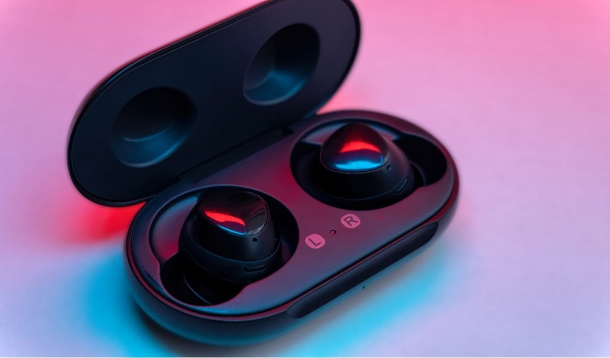 Earbuds Earbuds