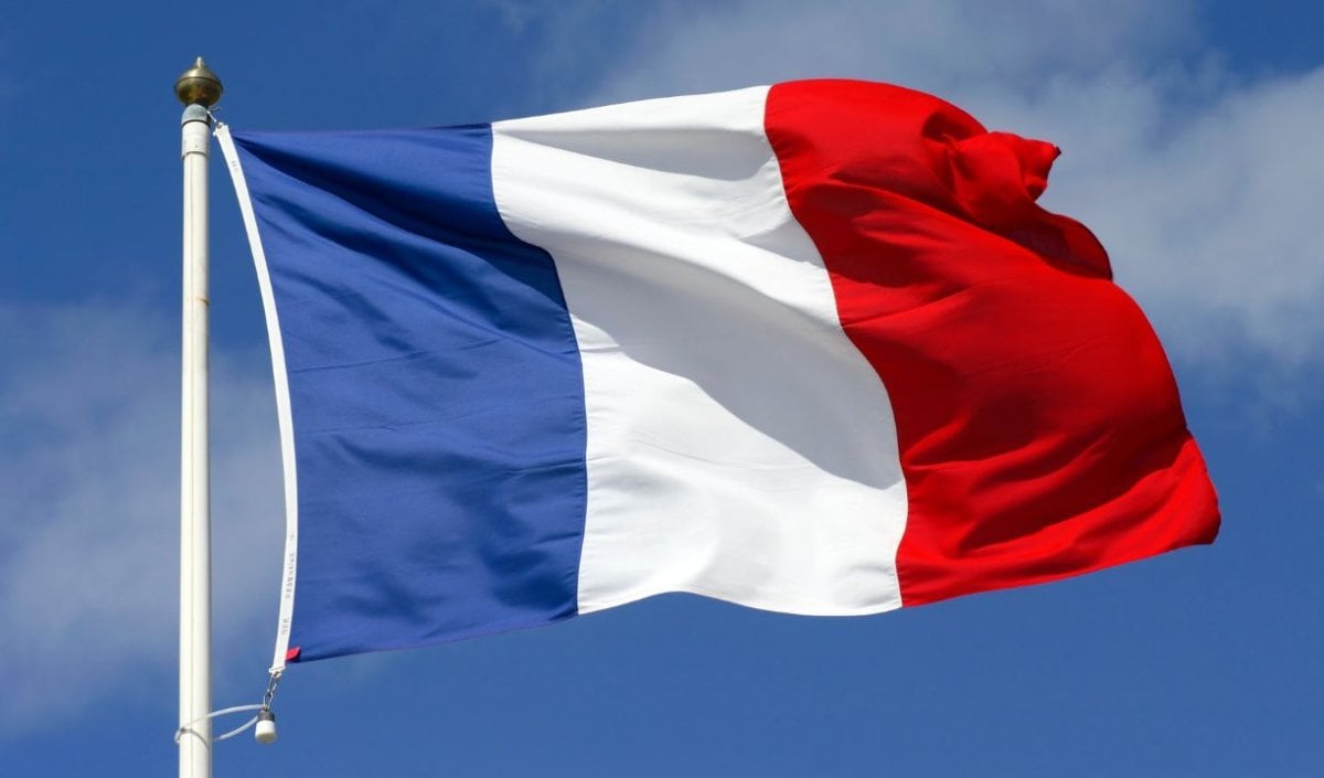 France Protests: फ्रांस में हिंसा के बाद सख्ती, पेरिस समेत 5 शहरों में लगा रात का कर्फ्यू