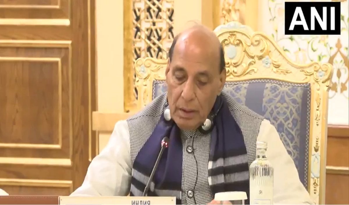 SCO Summit में बोले Rajnath Singh: Terrorism पर नहीं चलेगा कोई दोहरा मापदंड