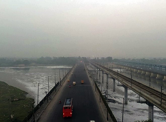 दिल्ली की आबोहवा हुई खराब