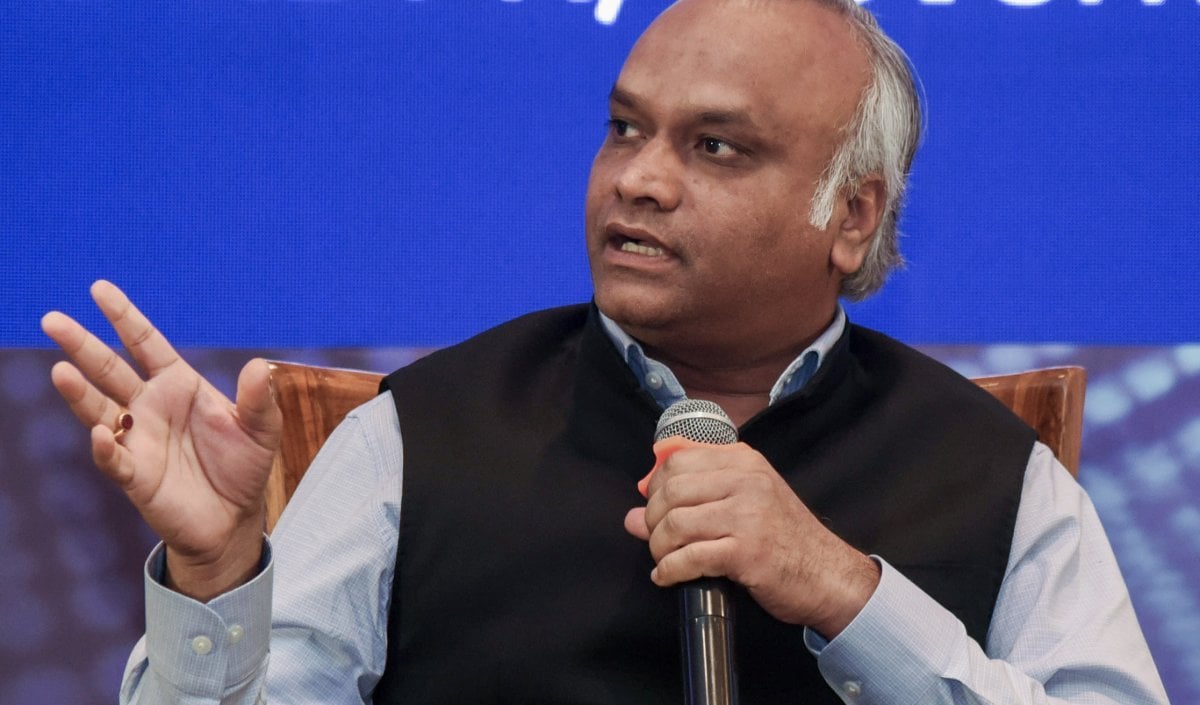 Priyank Kharge ने RSS को घेरा, कहा- दिखावा छोड़ खुद को Political Party के रूप में दर्ज कराएं