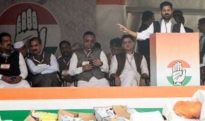 Telangana में शहीद पुलिसकर्मियों के परिवारों को मिलेंगे 2 करोड़, CM Revanth Reddy का ऐलान