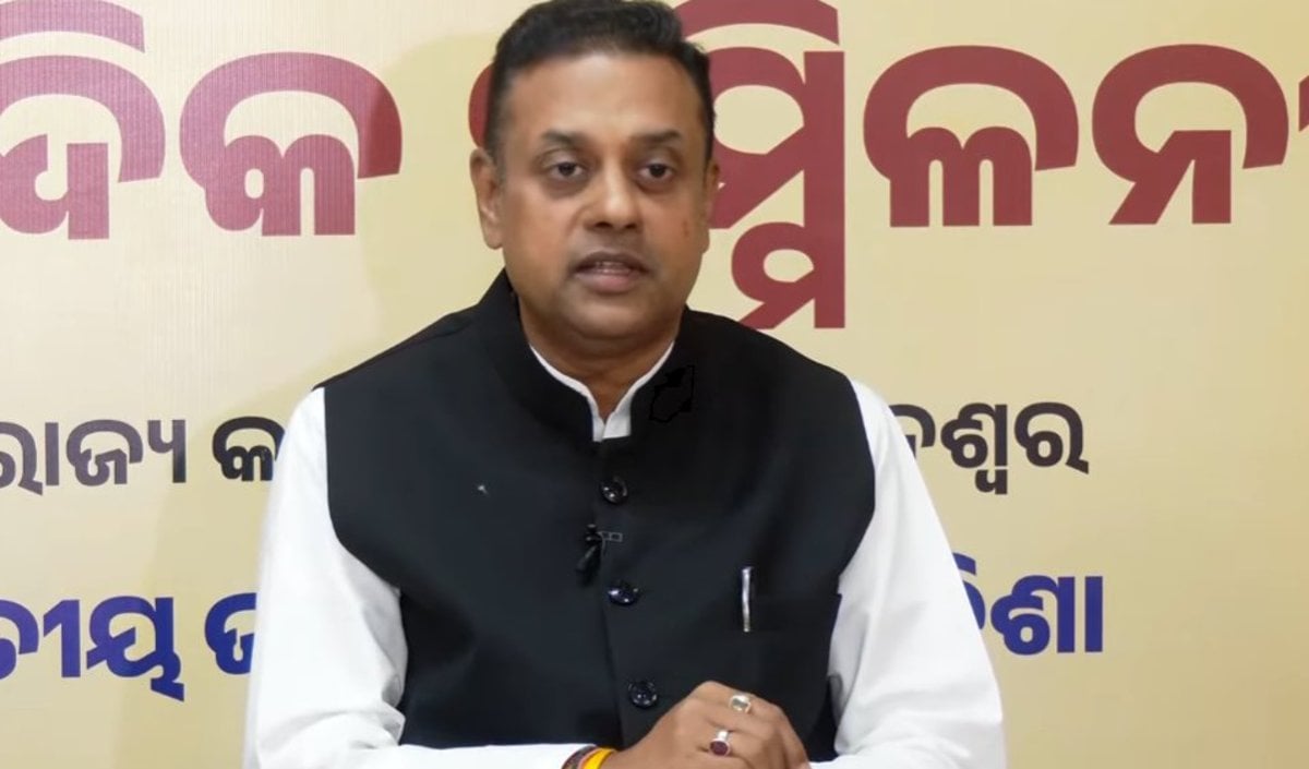 BJP प्रवक्ता Sambit Patra का आरोप, विदेश में तख्तापलट की कोचिंग ले रहे Rahul Gandhi, CJP को भी घेरा
