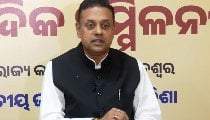 BJP प्रवक्ता Sambit Patra का आरोप, विदेश में तख्तापलट की कोचिंग ले रहे Rahul Gandhi, CJP को भी घेरा